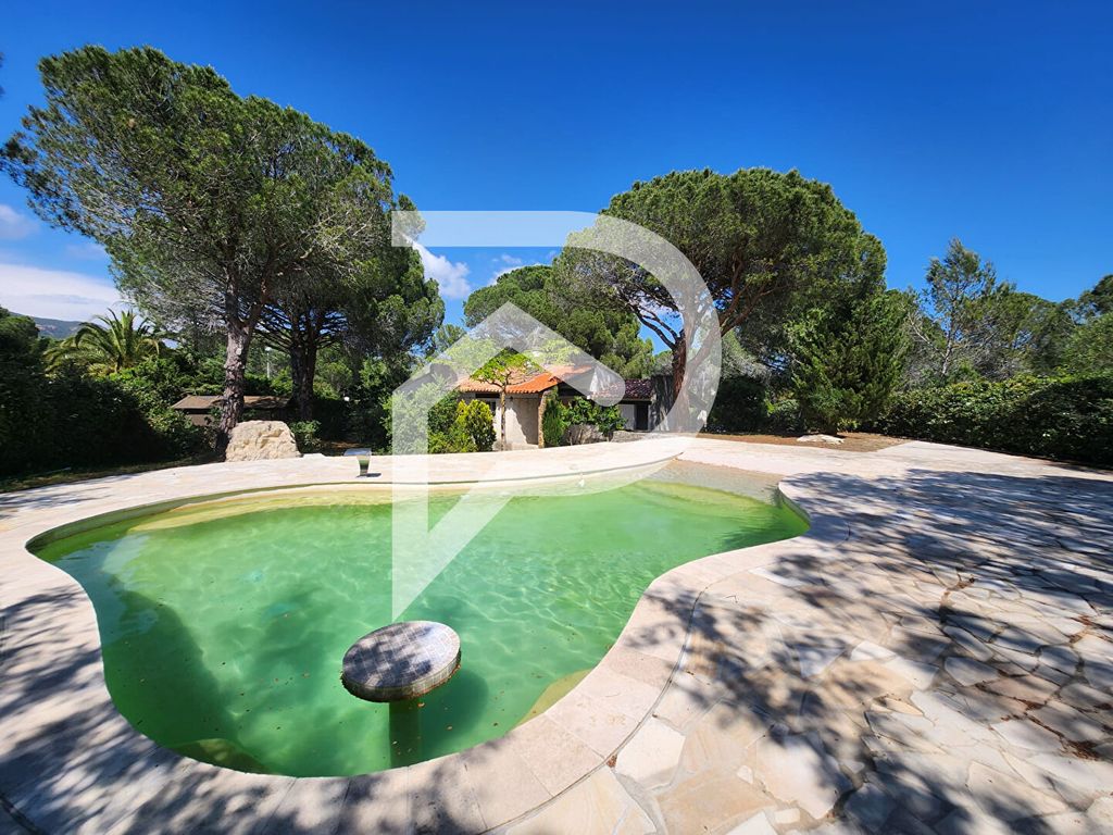 Achat maison à vendre 3 chambres 71 m² - Roquebrune-sur-Argens