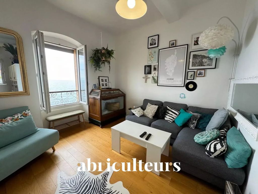 Achat appartement à vendre 4 pièces 76 m² - Bastia