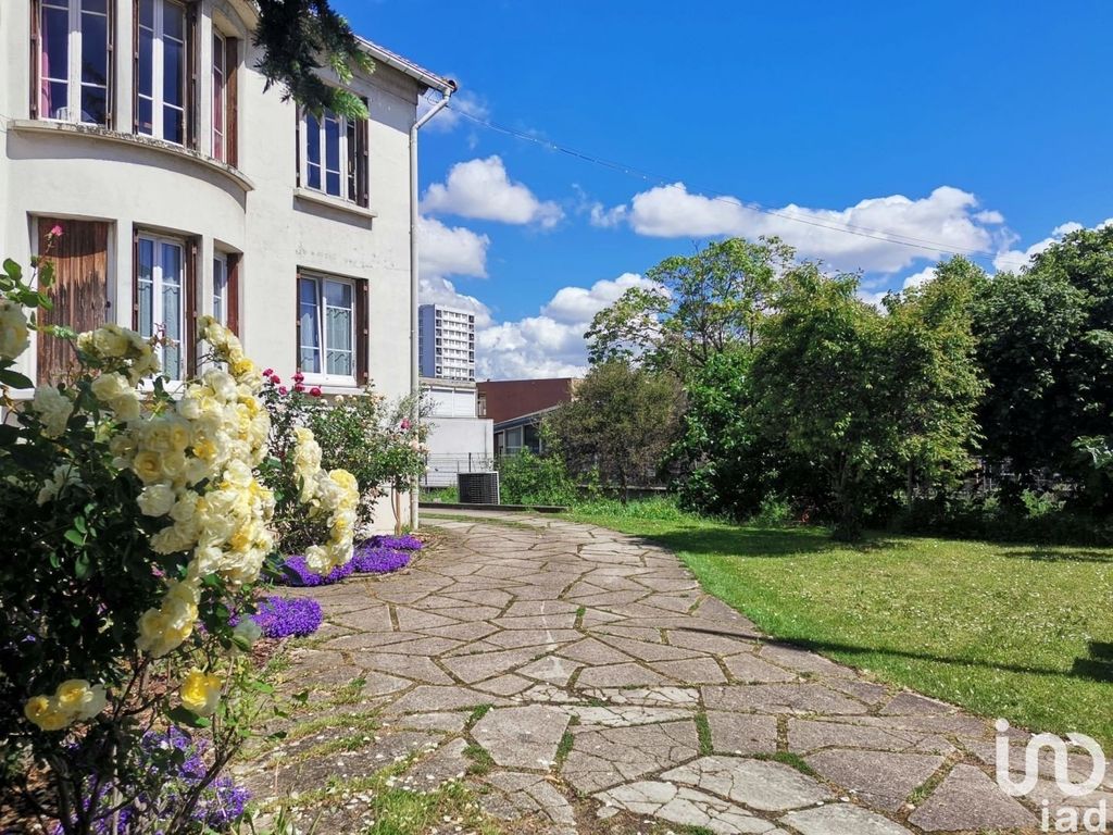 Achat appartement à vendre 3 pièces 77 m² - Vitry-sur-Seine