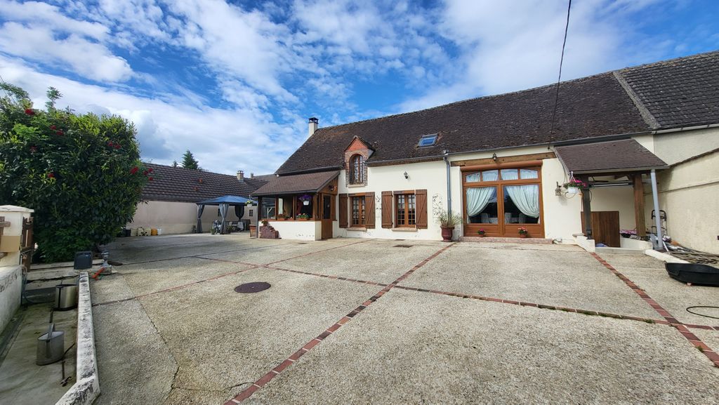 Achat maison à vendre 3 chambres 130 m² - Donnemarie-Dontilly