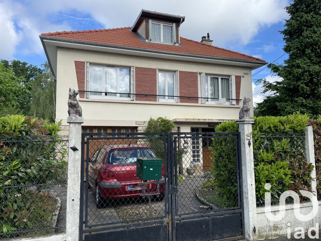Achat maison à vendre 4 chambres 173 m² - Sucy-en-Brie
