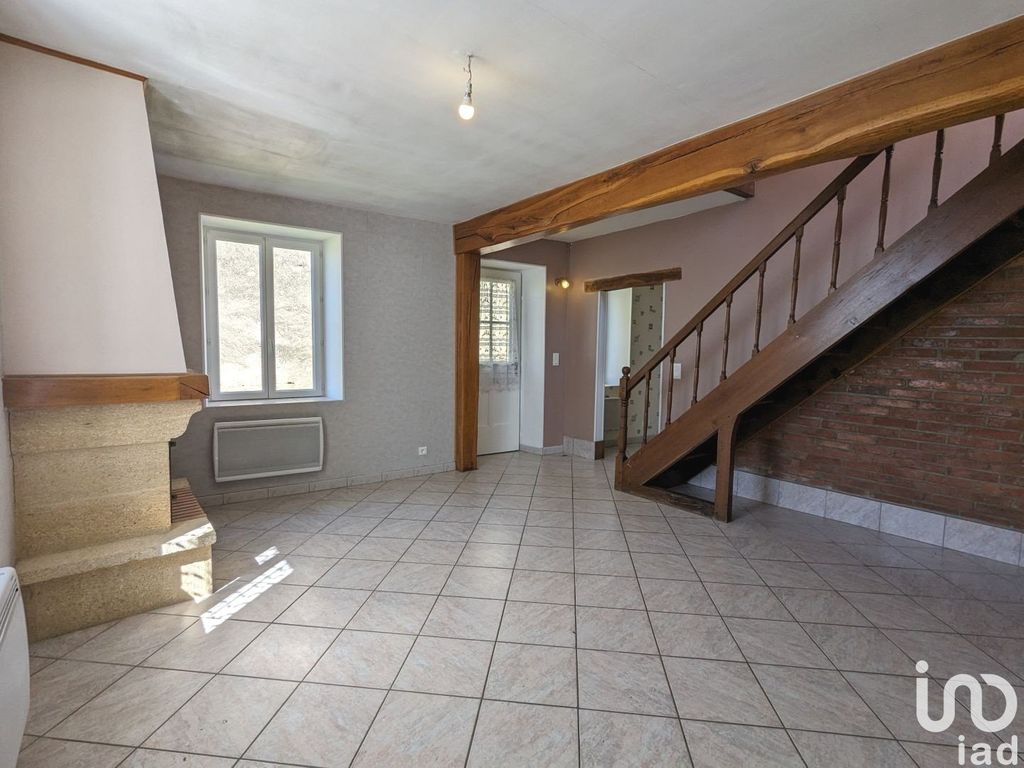 Achat maison à vendre 2 chambres 76 m² - Bleigny-le-Carreau