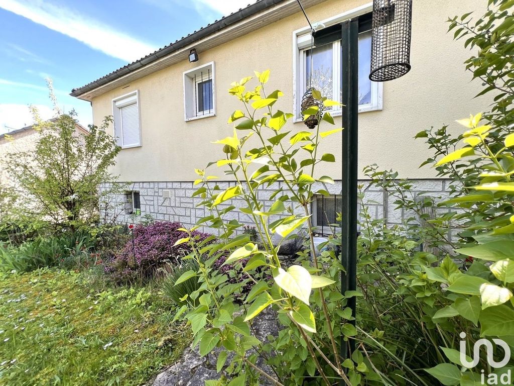 Achat maison à vendre 2 chambres 70 m² - Beynes