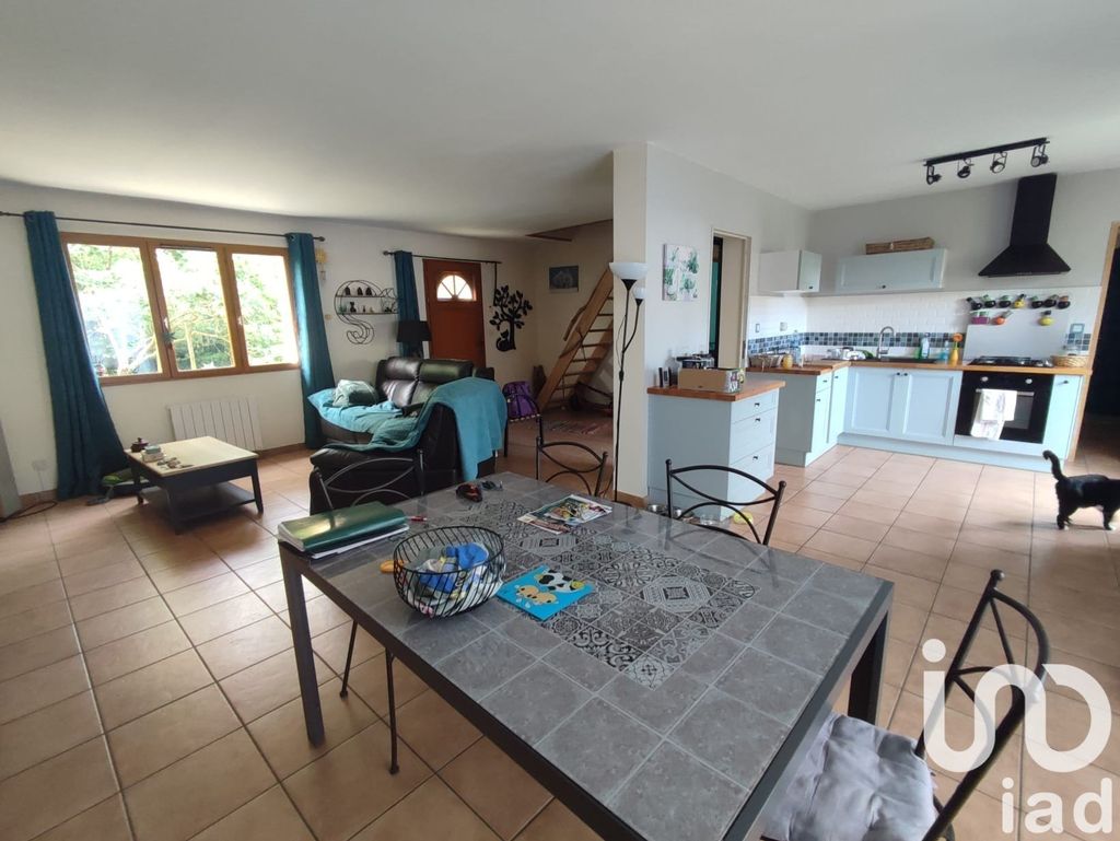 Achat maison à vendre 3 chambres 115 m² - Saint-Sauveur-lès-Bray