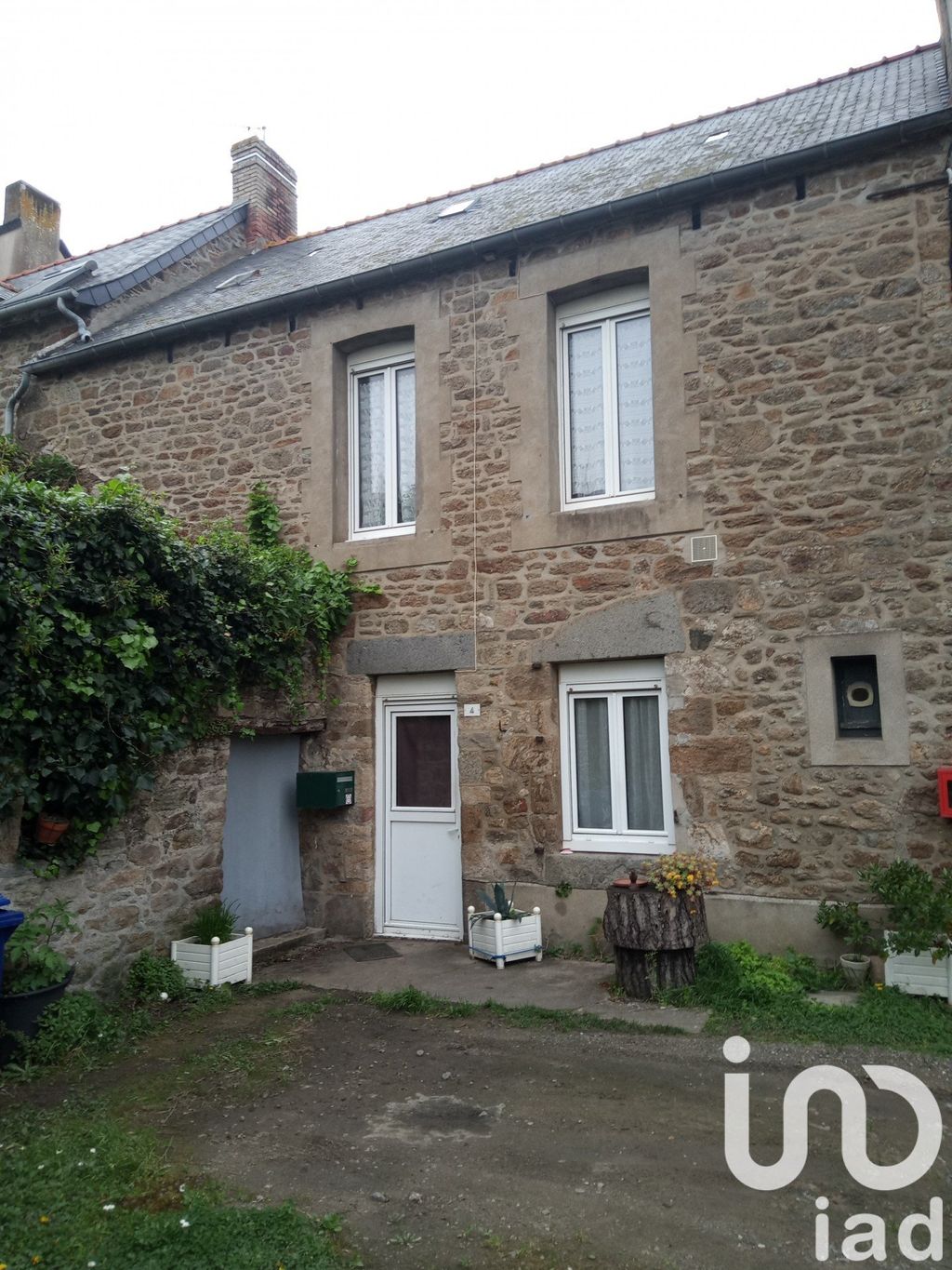 Achat maison à vendre 3 chambres 97 m² - Saint-Malo