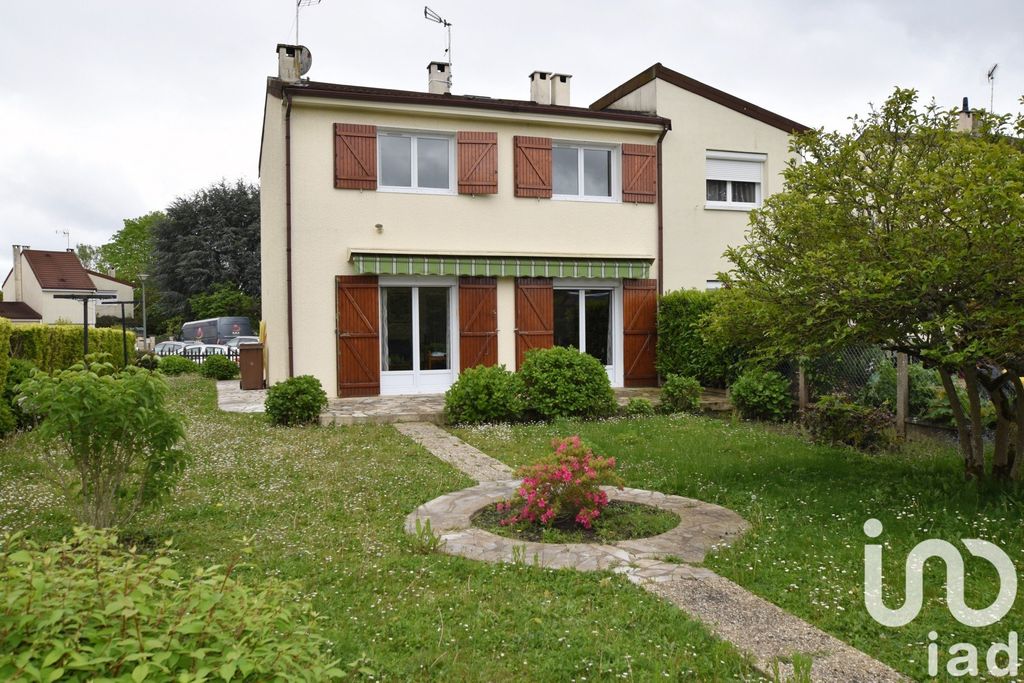 Achat maison à vendre 4 chambres 104 m² - Courcouronnes