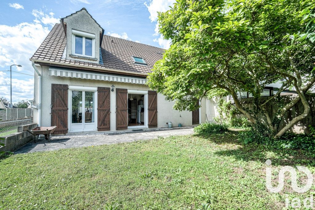 Achat maison à vendre 4 chambres 118 m² - Pontault-Combault