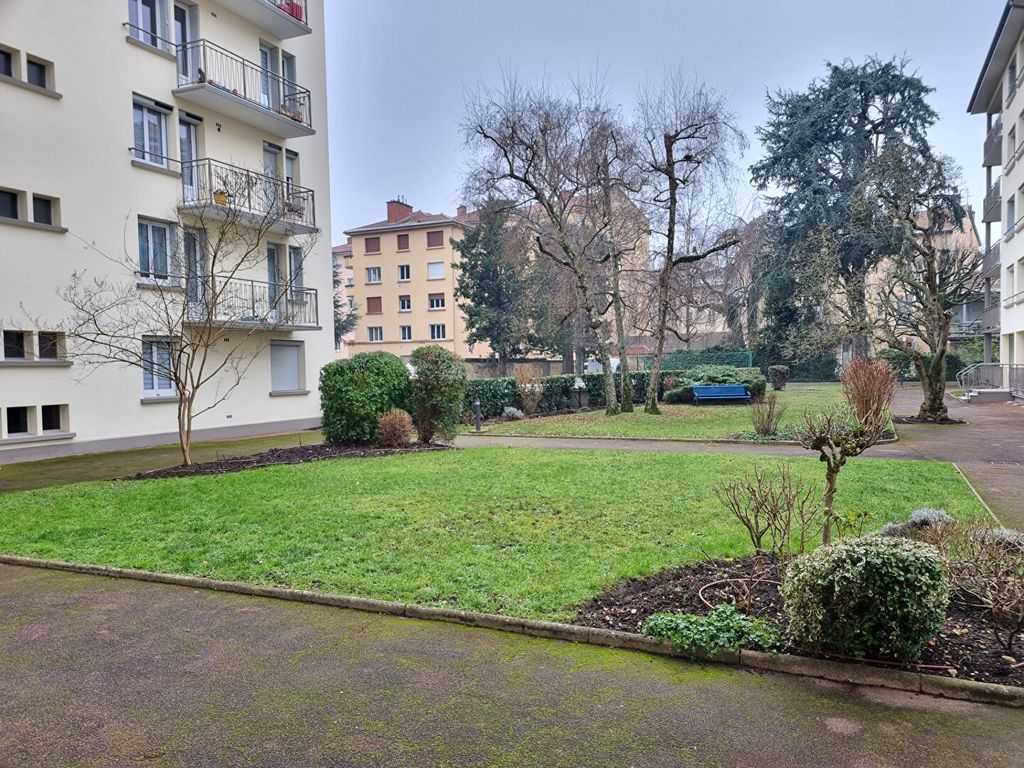 Achat appartement à vendre 4 pièces 96 m² - Bourg-en-Bresse