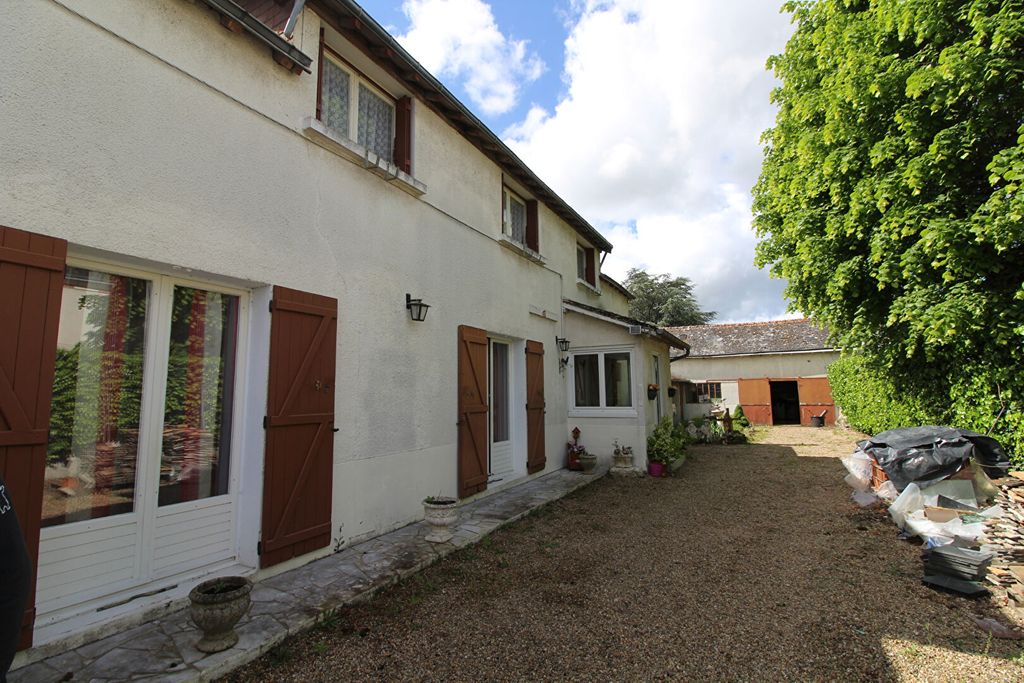 Achat maison à vendre 4 chambres 95 m² - Saint-Claude-de-Diray