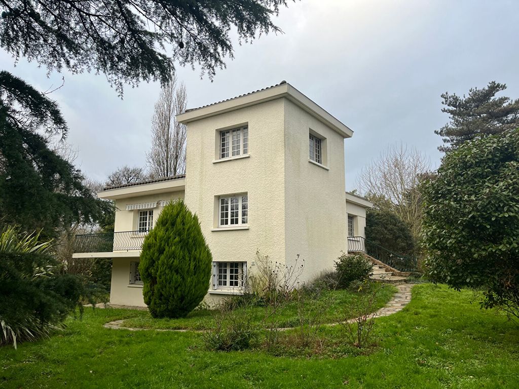 Achat maison à vendre 4 chambres 146 m² - L'Aiguillon-sur-Vie