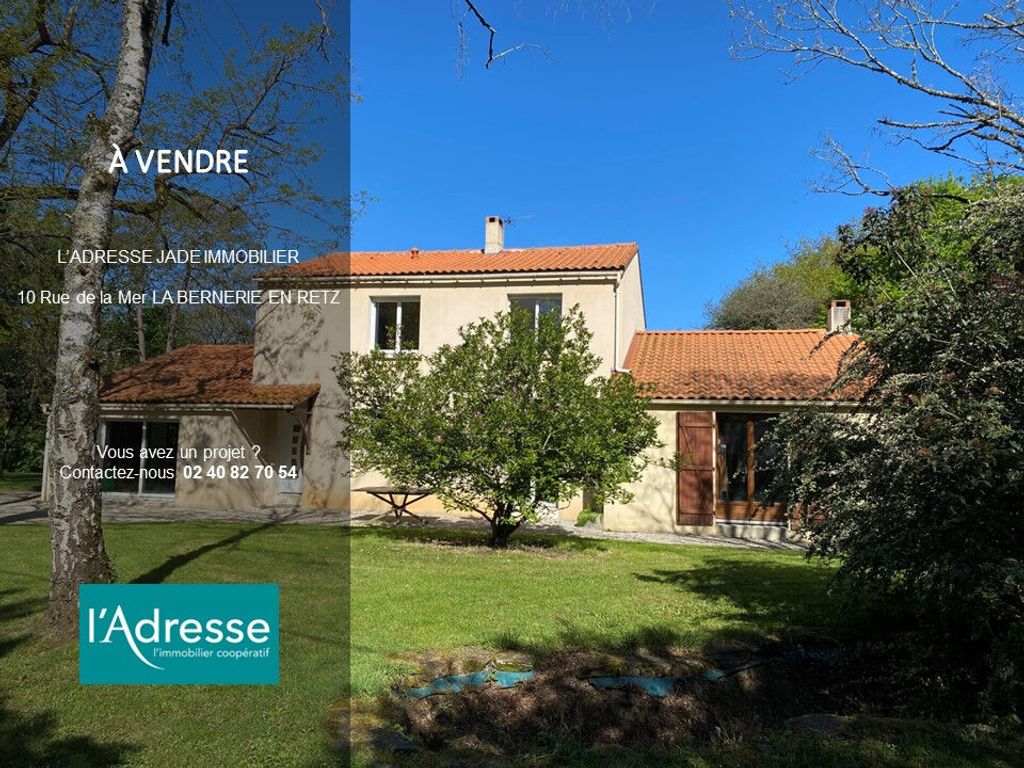 Achat maison à vendre 4 chambres 138 m² - Sainte-Pazanne