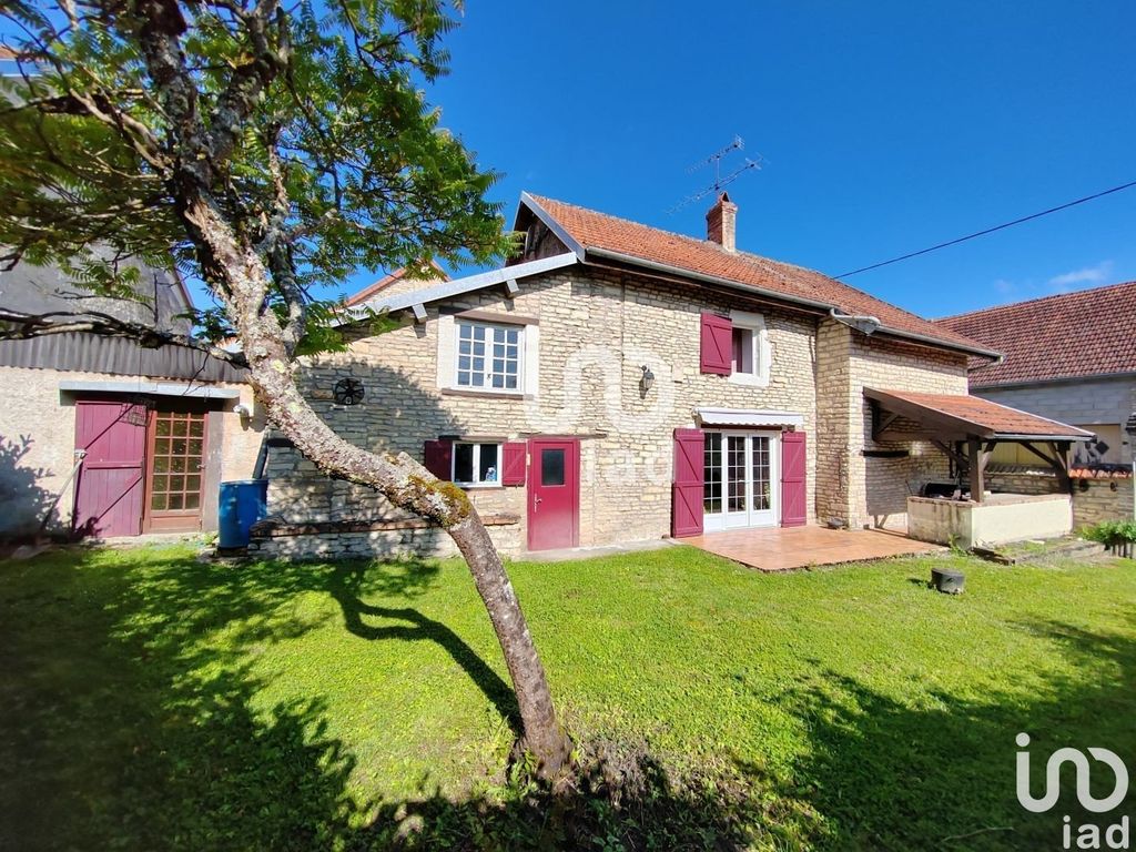 Achat maison à vendre 3 chambres 131 m² - Châteauvillain