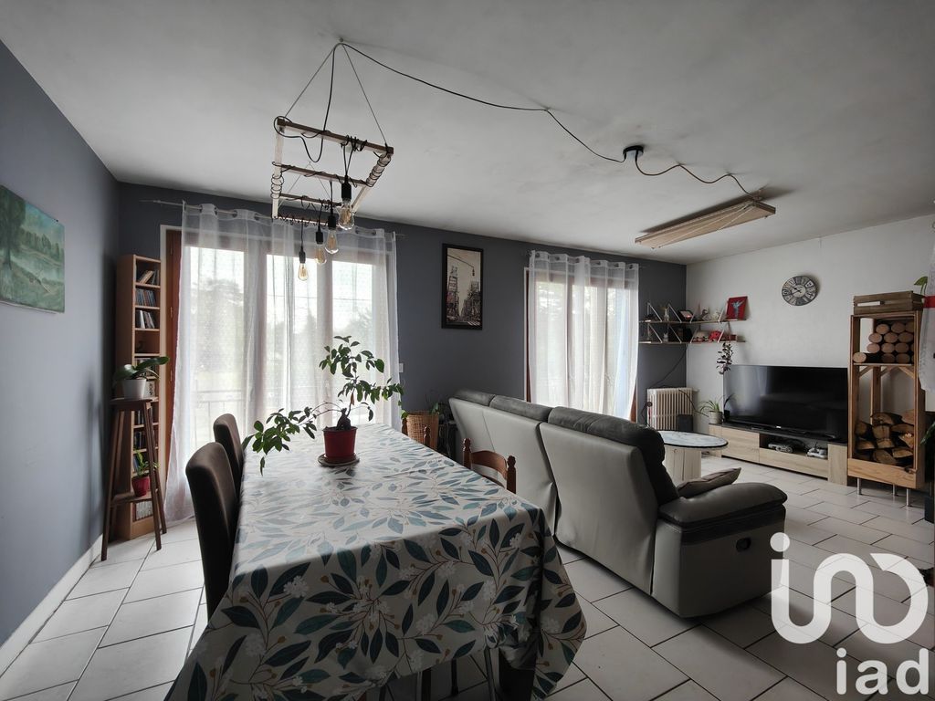 Achat maison à vendre 4 chambres 124 m² - Rilhac-Rancon