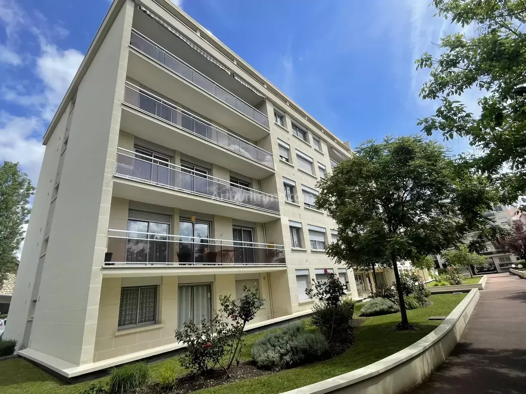 Achat appartement à vendre 5 pièces 106 m² - Saint-Maur-des-Fossés