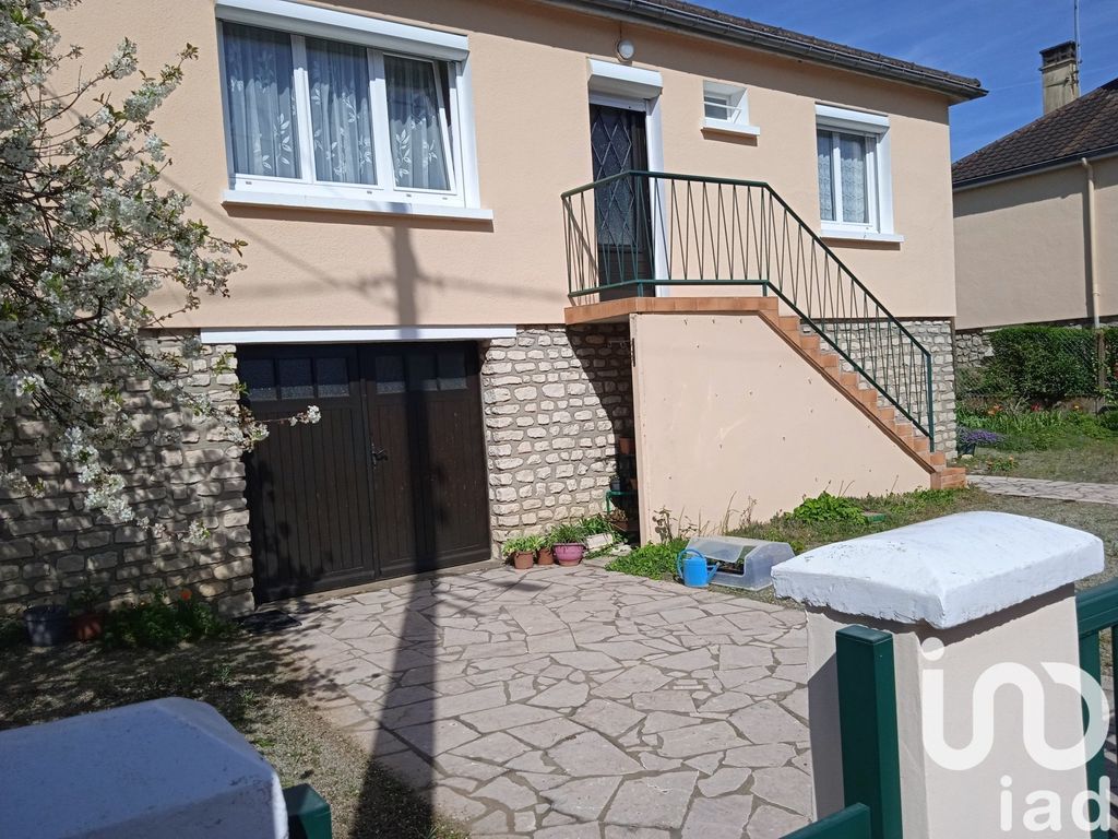 Achat maison à vendre 2 chambres 62 m² - Saint-Cosme-en-Vairais