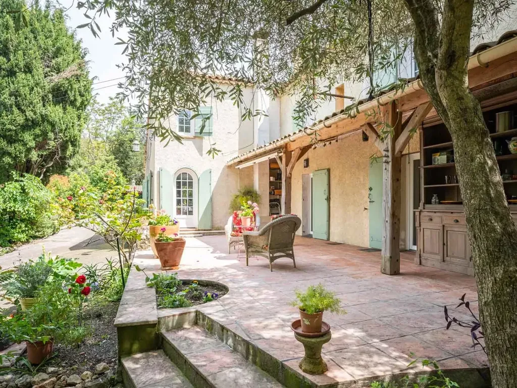 Achat maison à vendre 4 chambres 171 m² - Grasse