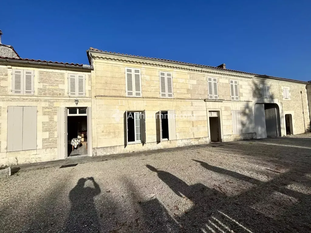 Achat maison à vendre 2 chambres 120 m² - Prignac