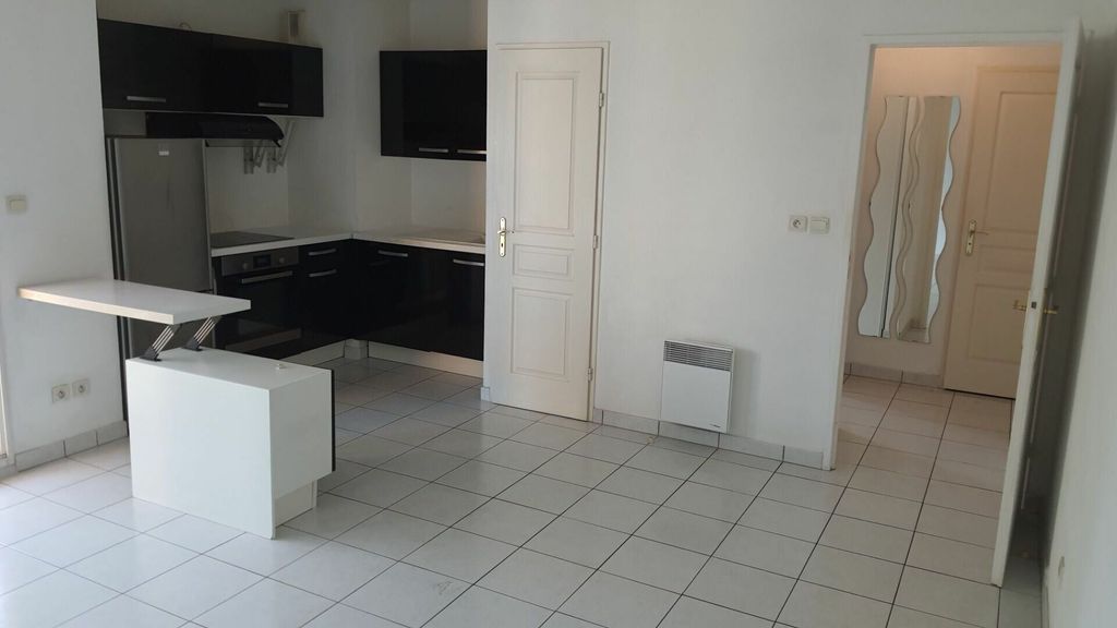 Achat appartement à vendre 2 pièces 45 m² - La Seyne-sur-Mer