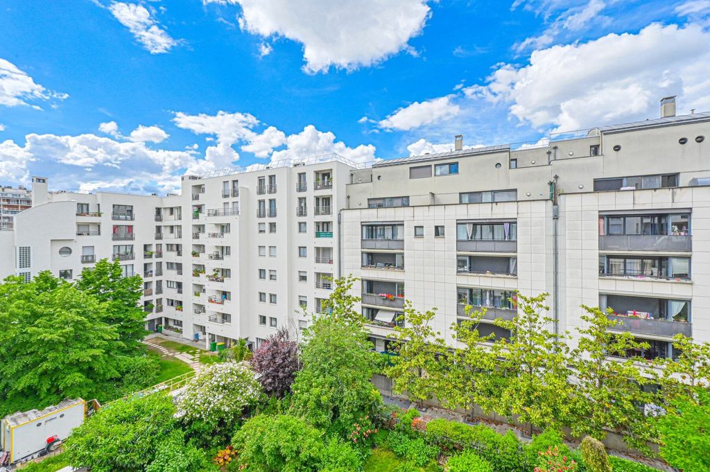 Achat appartement à vendre 3 pièces 70 m² - Paris 11ème arrondissement