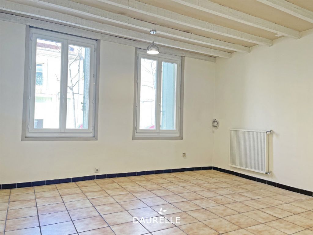 Achat appartement à vendre 3 pièces 66 m² - Châteaurenard