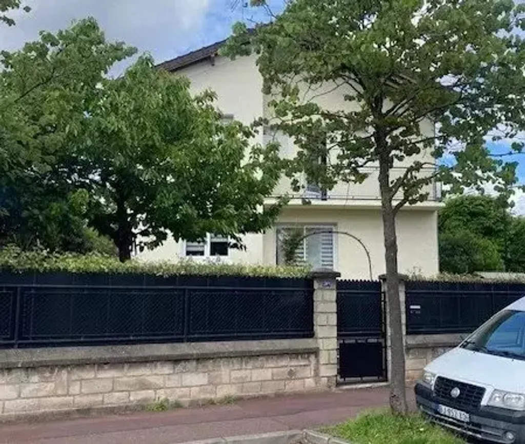 Achat maison à vendre 4 chambres 110 m² - Saint-Maur-des-Fossés