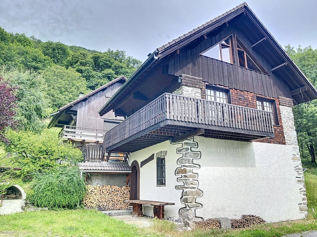 Achat maison à vendre 3 chambres 134 m² - Saint-Rémy-de-Maurienne