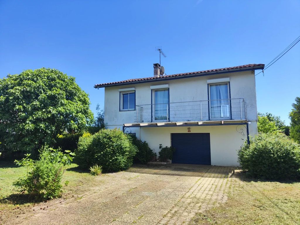 Achat maison à vendre 3 chambres 100 m² - Sauveterre-de-Béarn