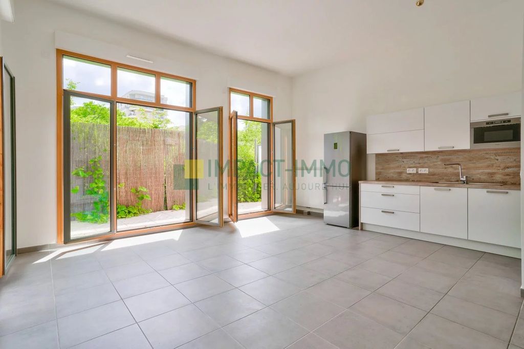 Achat appartement à vendre 3 pièces 64 m² - Clichy