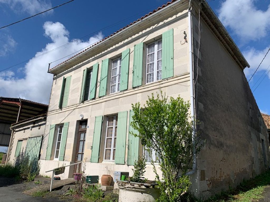 Achat maison à vendre 3 chambres 134 m² - Saint-Georges-des-Agoûts