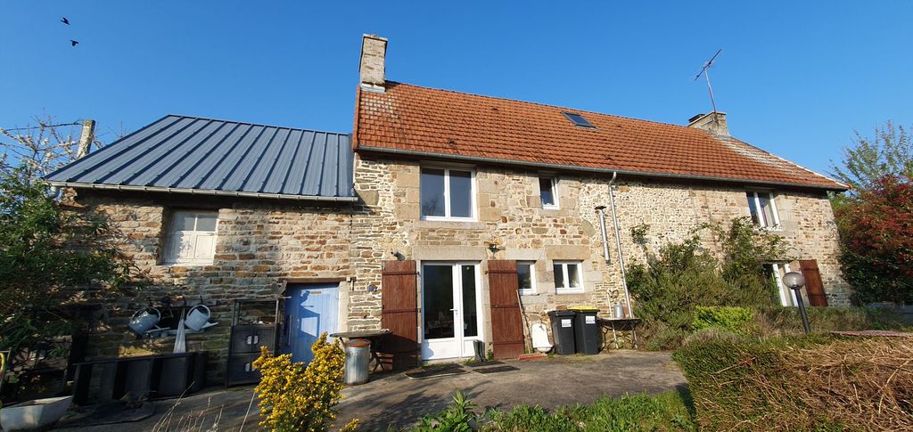 Achat maison à vendre 3 chambres 131 m² - Saint-Vigor-des-Monts