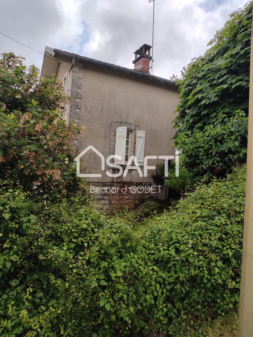 Achat maison à vendre 3 chambres 112 m² - Nanteuil-en-Vallée