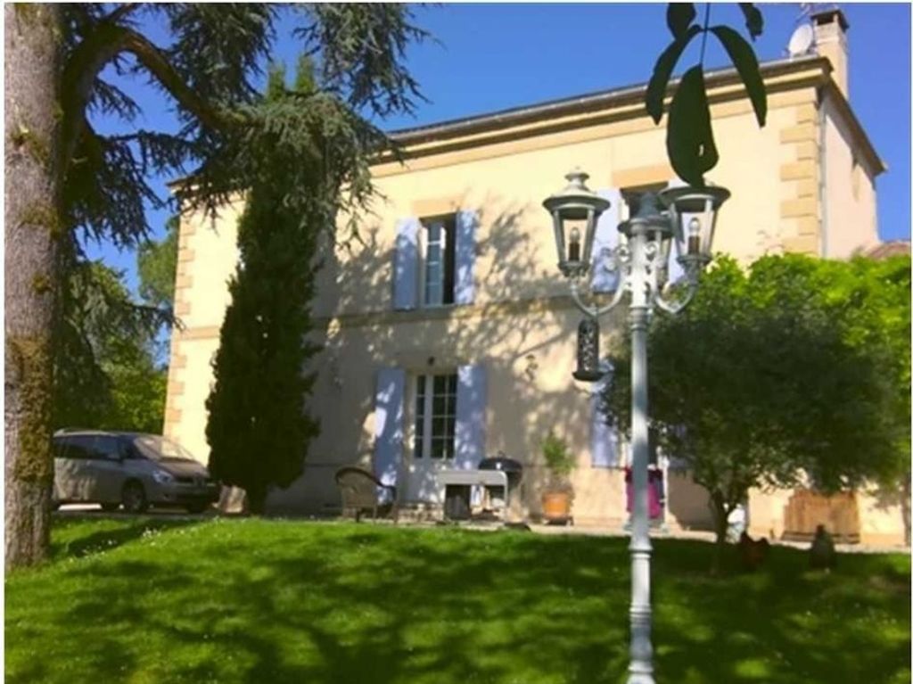 Achat maison à vendre 4 chambres 225 m² - Puymiclan