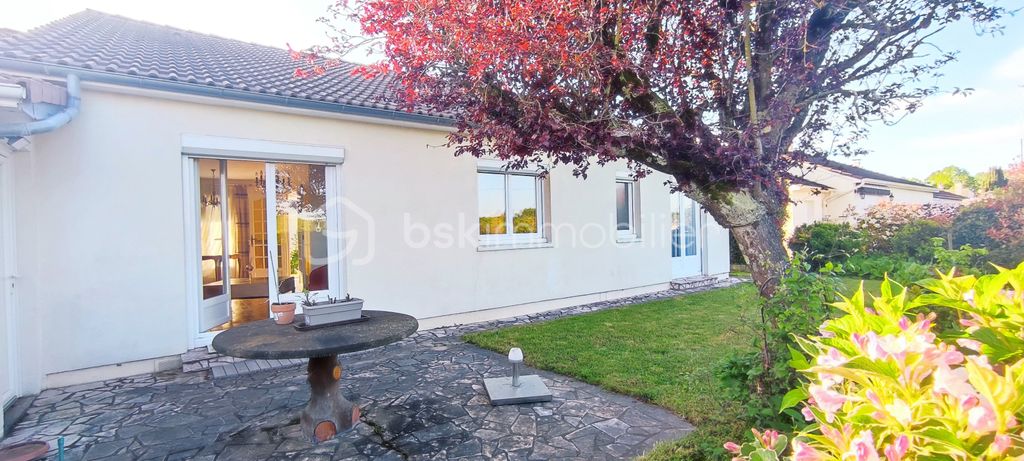 Achat maison à vendre 2 chambres 85 m² - Tours