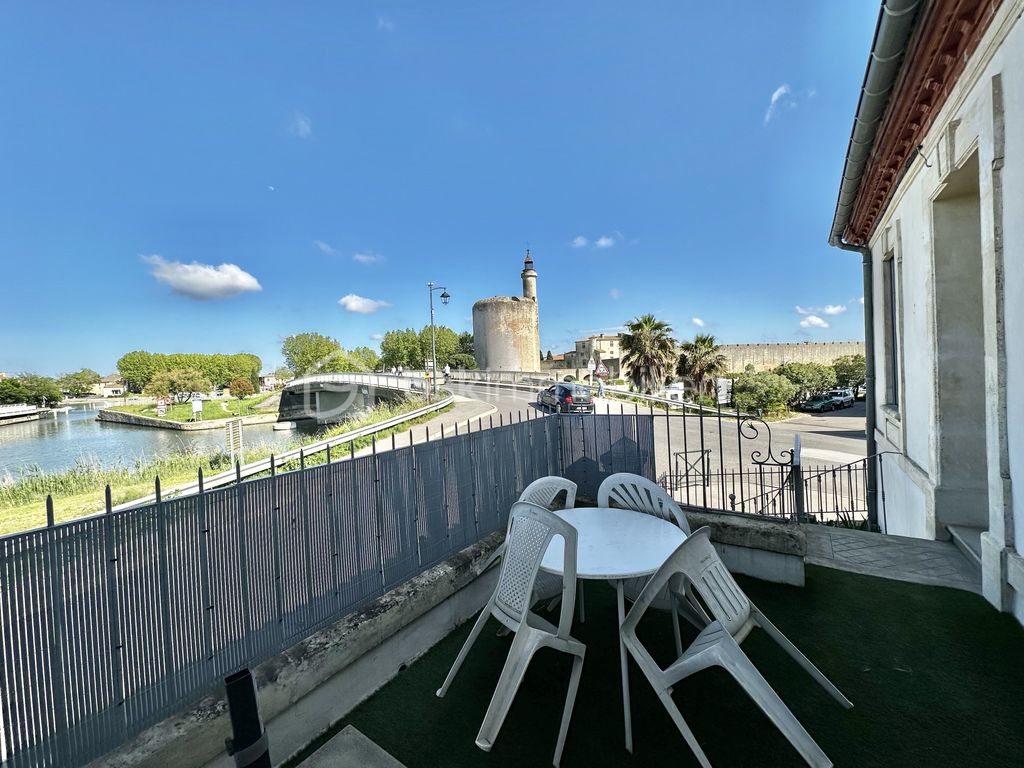 Achat maison à vendre 4 chambres 137 m² - Aigues-Mortes