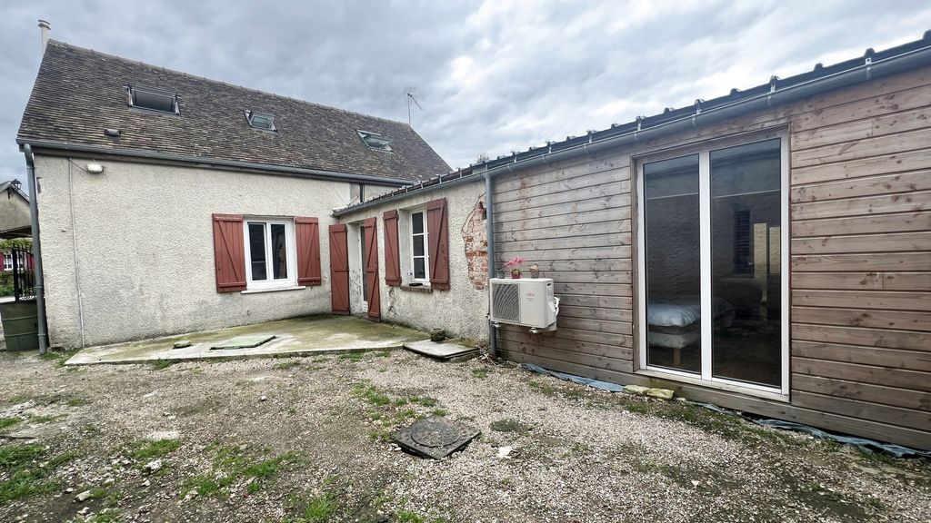 Achat maison à vendre 4 chambres 93 m² - Germainville