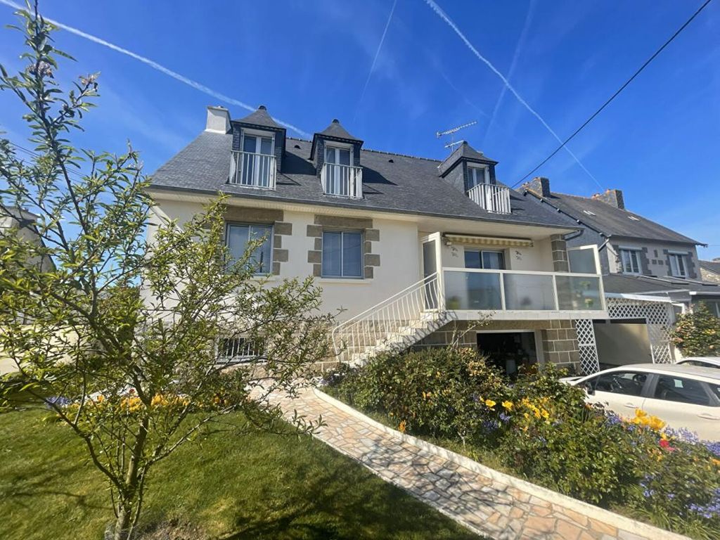 Achat maison à vendre 4 chambres 125 m² - Saint-Brieuc