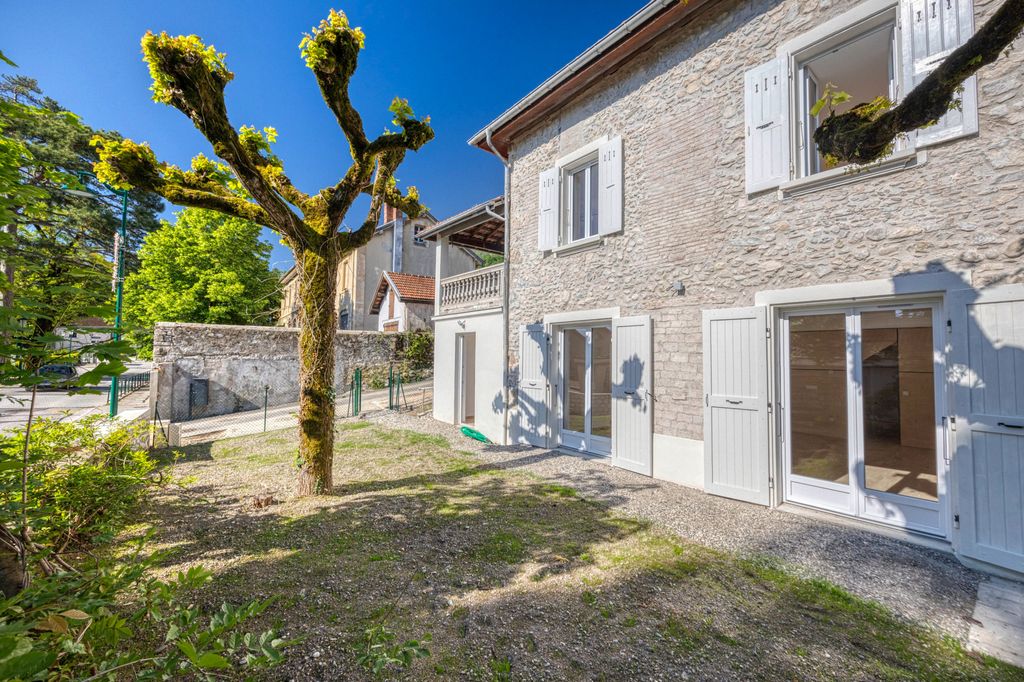 Achat maison à vendre 3 chambres 103 m² - Seyssinet-Pariset