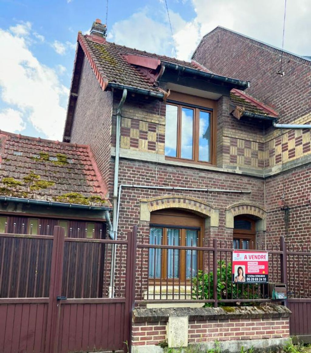 Achat maison à vendre 3 chambres 71 m² - Noyon