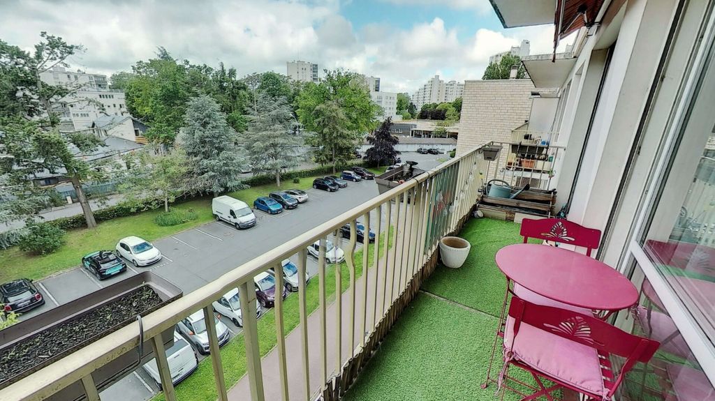 Achat appartement à vendre 4 pièces 77 m² - Évry