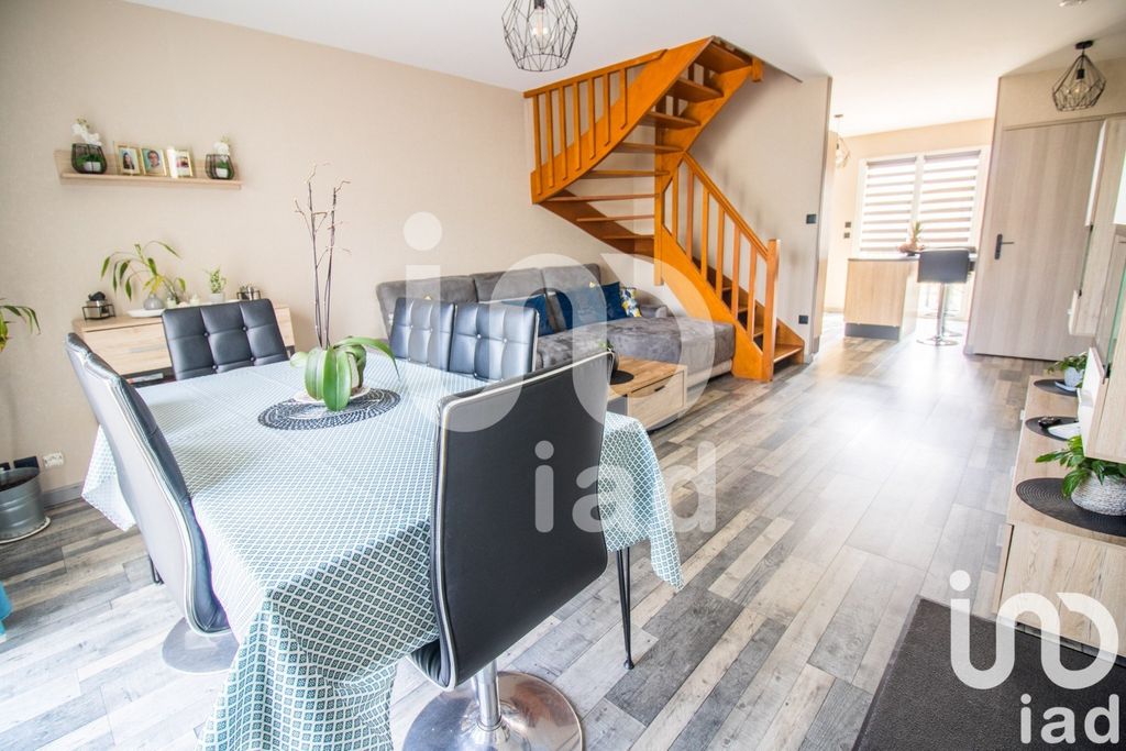 Achat maison à vendre 4 chambres 93 m² - Coësmes