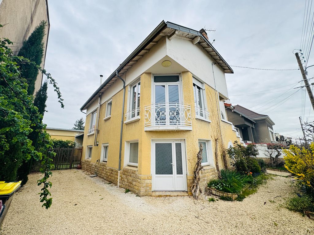 Achat maison à vendre 5 chambres 228 m² - Le Coteau