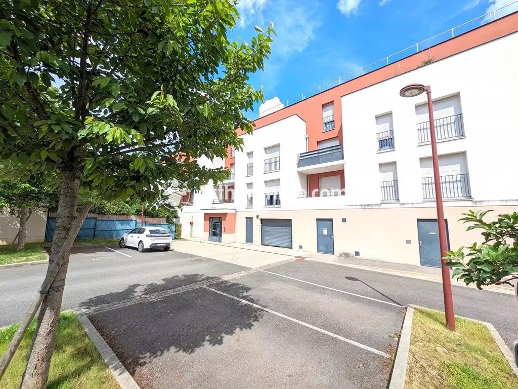 Achat appartement à vendre 3 pièces 63 m² - Vert-Saint-Denis