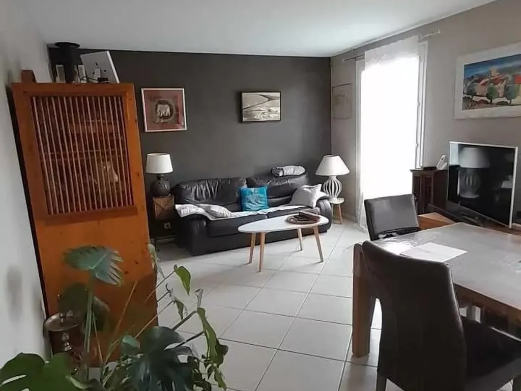 Achat maison à vendre 4 chambres 121 m² - Saint-Sébastien-sur-Loire