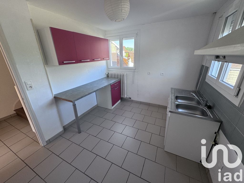 Achat maison à vendre 2 chambres 142 m² - Valcourt