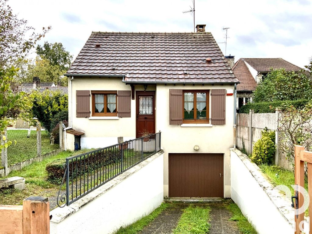 Achat maison à vendre 2 chambres 90 m² - Saint-Pierre-lès-Nemours