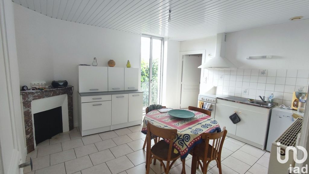 Achat appartement 7 pièce(s) Villeneuve-sur-Allier