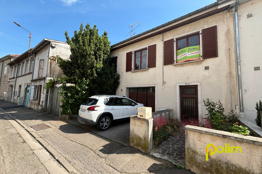 Achat maison à vendre 4 chambres 135 m² - Pont-à-Mousson