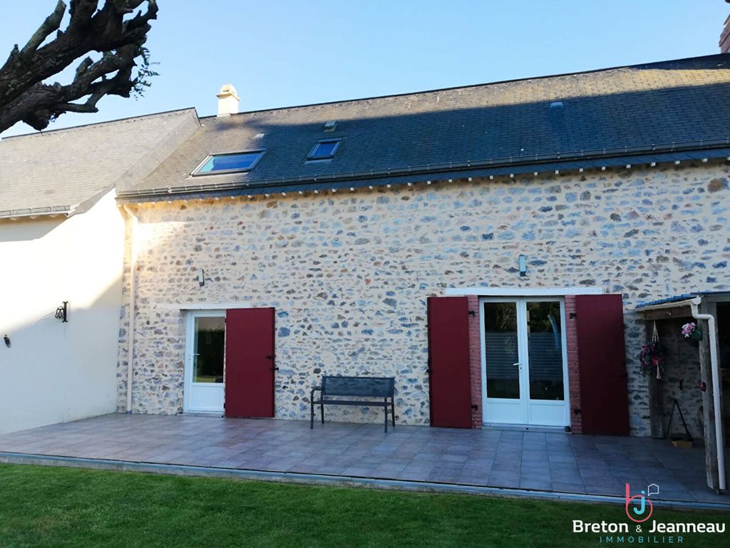 Achat maison à vendre 3 chambres 120 m² - Soulgé-sur-Ouette