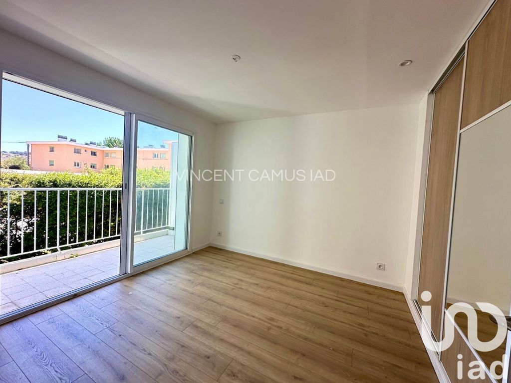 Achat appartement à vendre 4 pièces 72 m² - Six-Fours-les-Plages