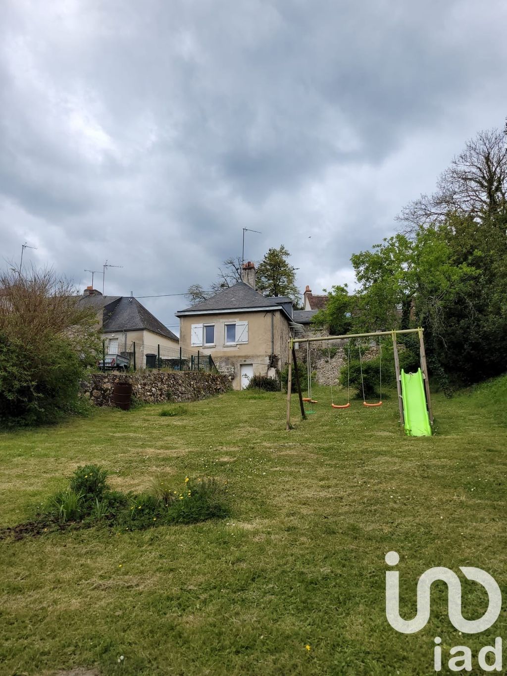 Achat maison à vendre 2 chambres 69 m² - Château-la-Vallière